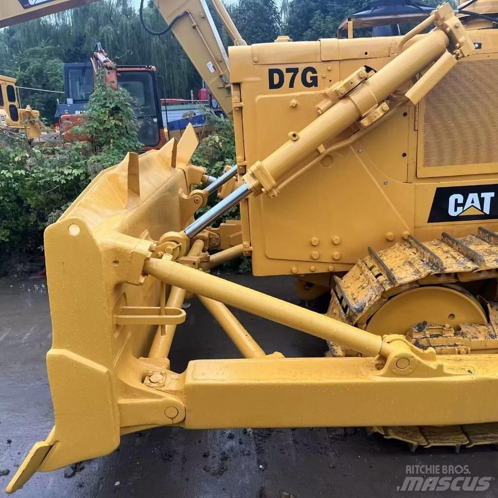 CAT D 7 G Telaketjupuskutraktorit