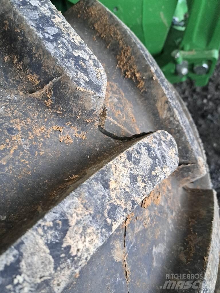 John Deere 6120 M Traktorit