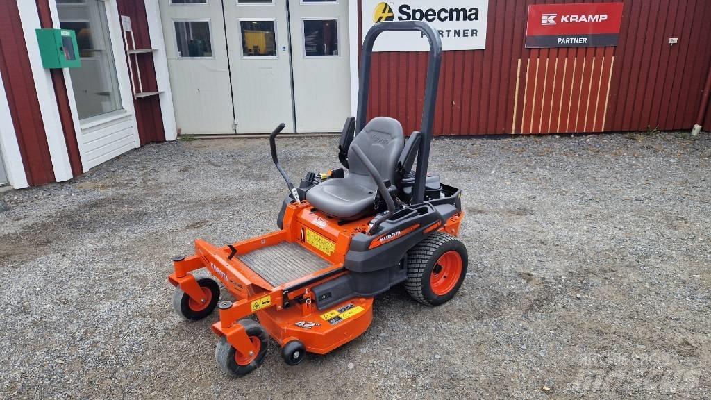 Kubota Z 122 RKW 0-kääntösäde leikkurit