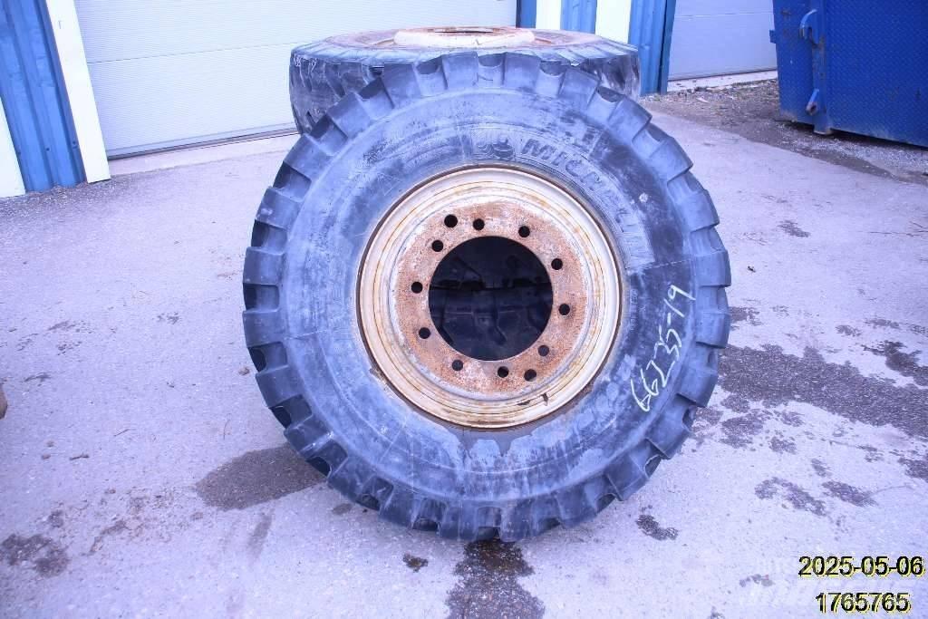 Michelin XMINED2 Renkaat ja vanteet