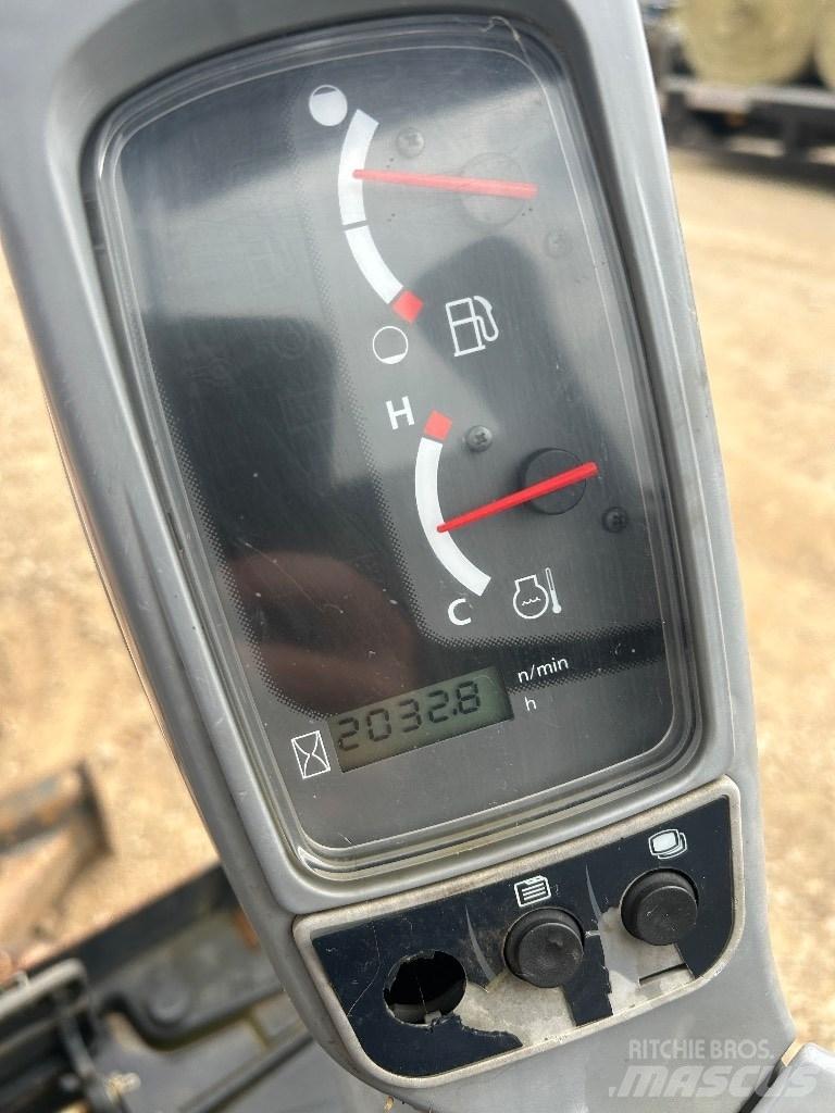 Kubota KX 015-4 Minikaivukoneet < 7t