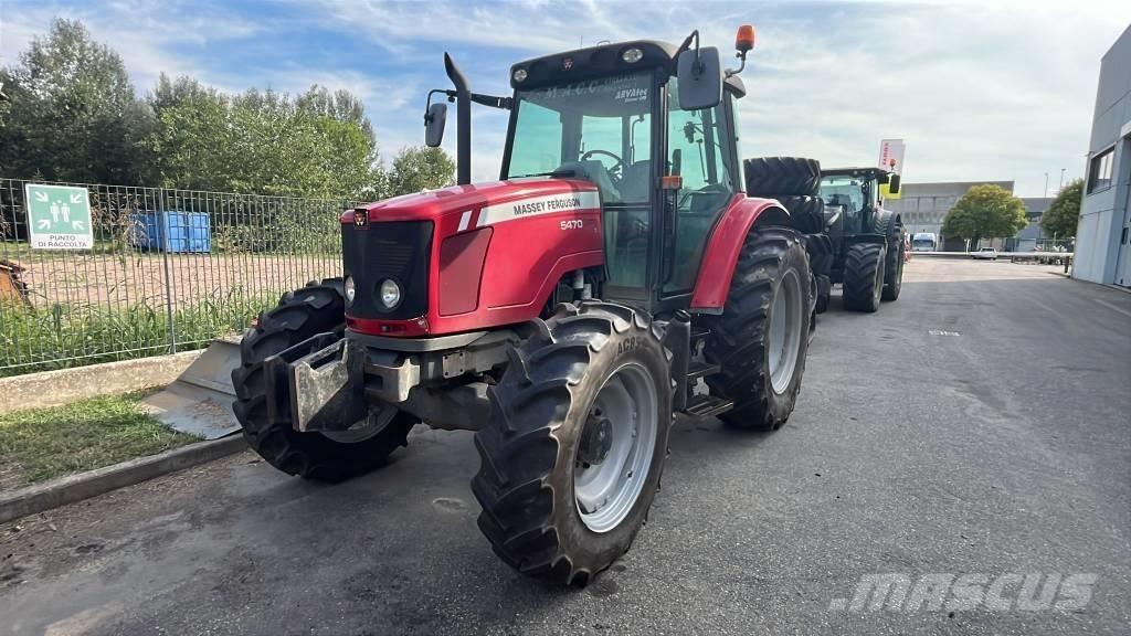 Massey Ferguson 5470 Traktorit