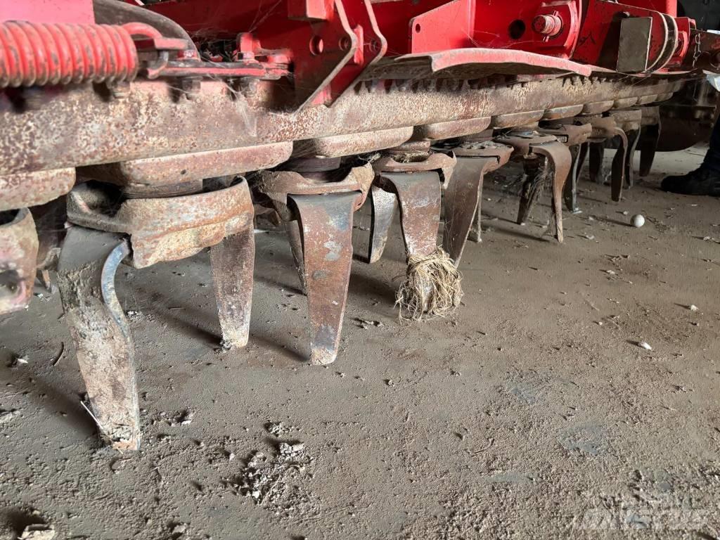 Kuhn HR 3003 D Jyrsimet