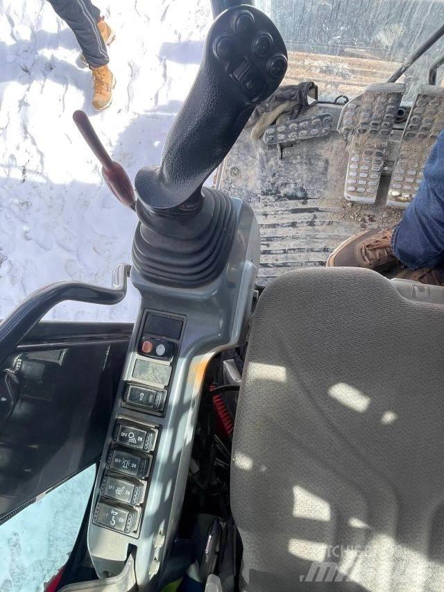 Hitachi ZX135US-6 Telakaivukoneet