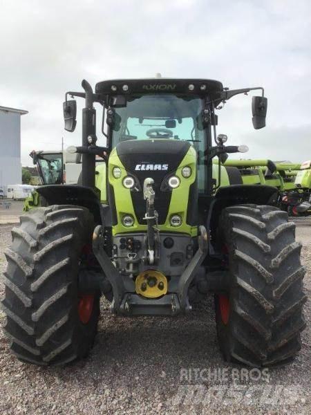 CLAAS AXION 810 Traktorit