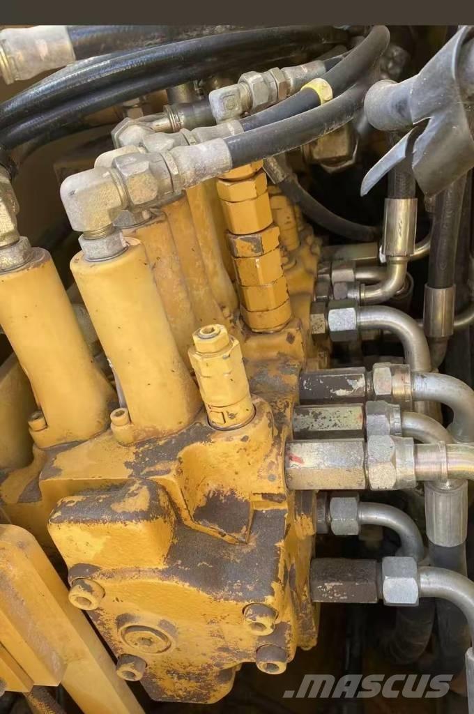 CAT 308 Minikaivukoneet < 7t