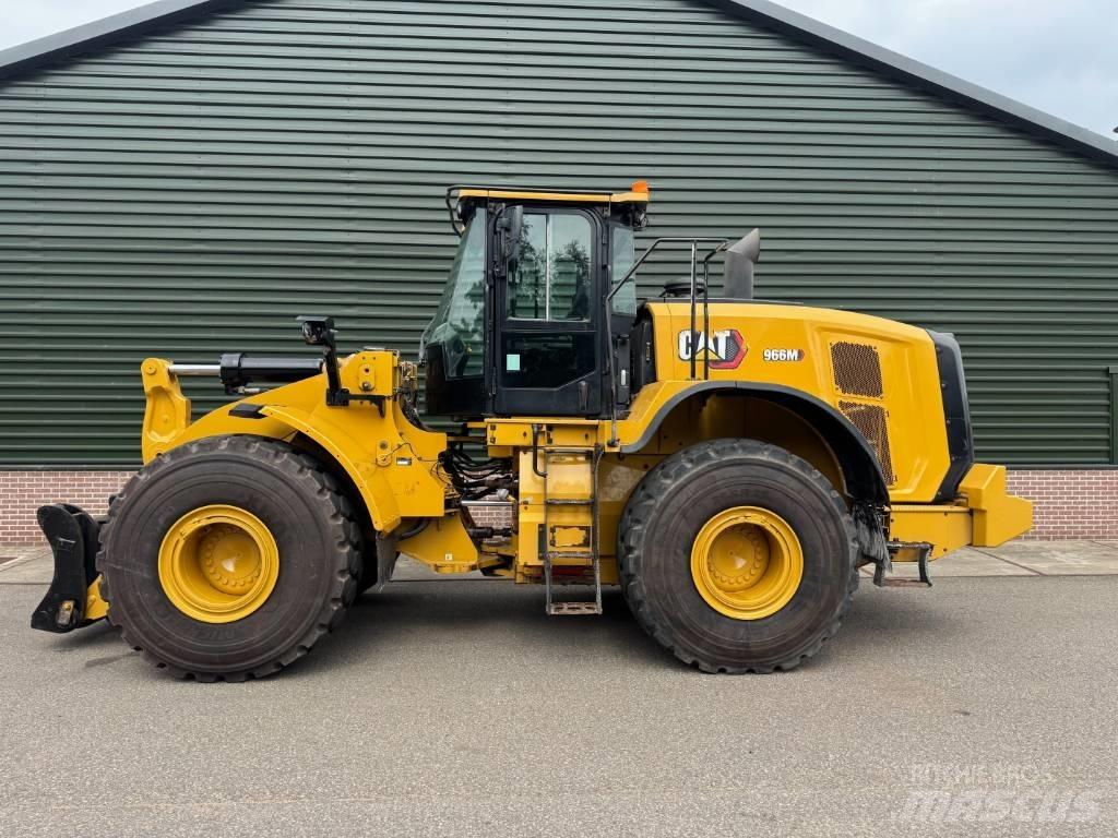 CAT 966 M Pyöräkuormaajat