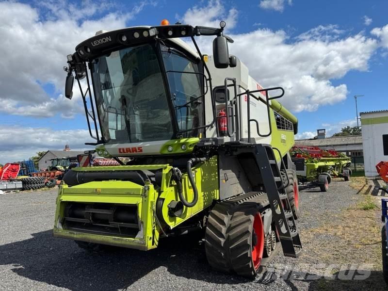 CLAAS LEXION 6900 Leikkuupuimurit
