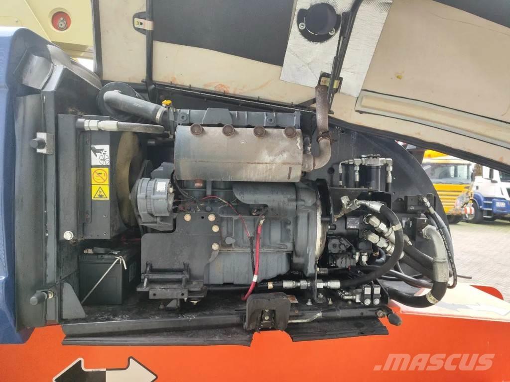 JLG 860 SJ Teleskooppipuominostimet