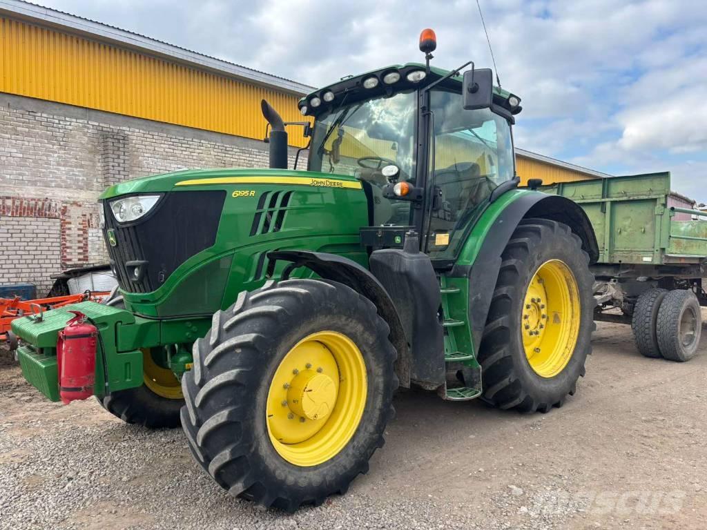 John Deere 6195 R Traktorit