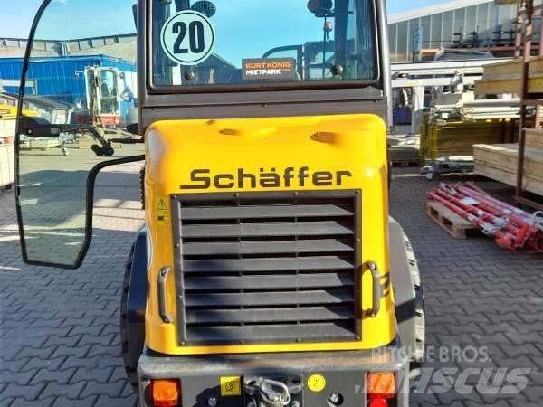 Schäffer 2430 SLT Liukuohjatut kuormaajat