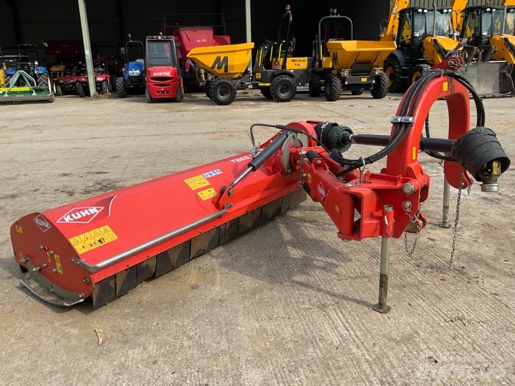 Kuhn TBE 222 Kesantoleikkurit ja -murskaimet