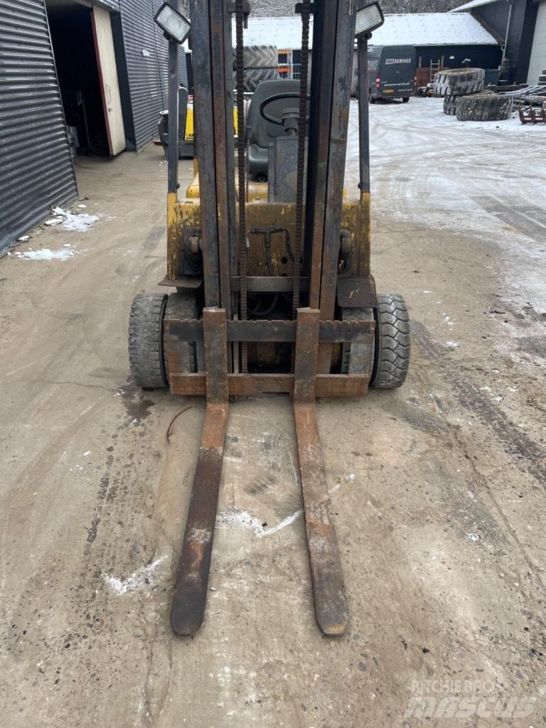 CAT GP 15 Nestekaasutrukit