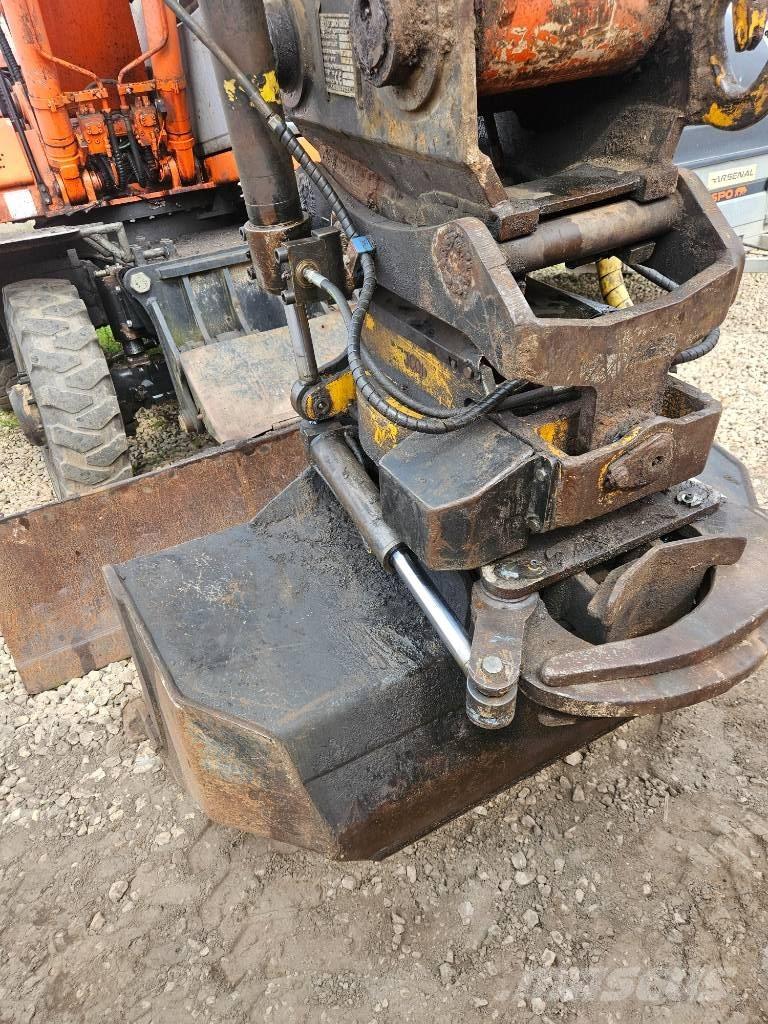 Fiat-Hitachi EX165W Pyöräkaivukoneet