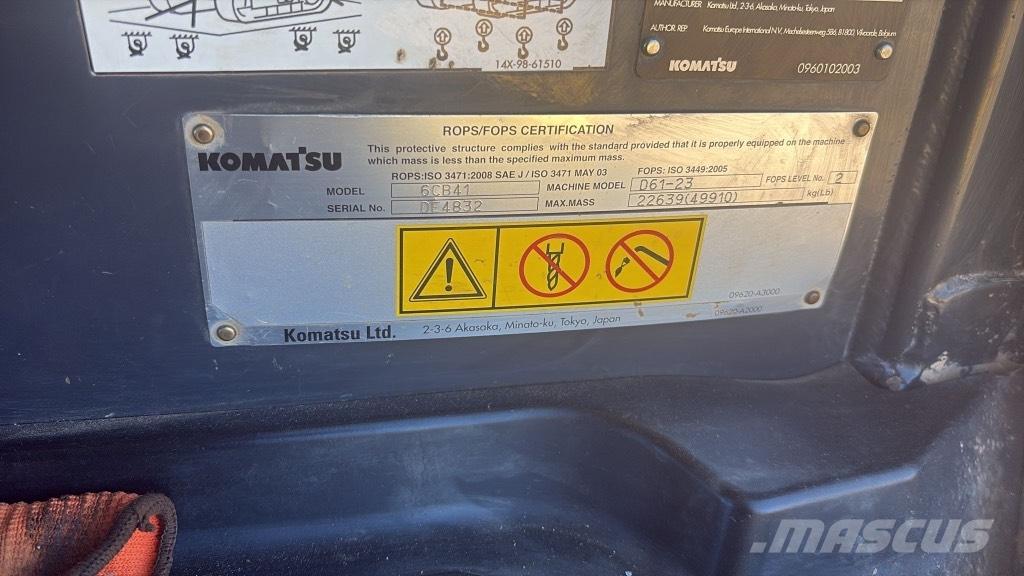 Komatsu D 61 EX-23 Telaketjupuskutraktorit