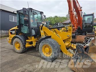 CAT 907M Pyöräkuormaajat