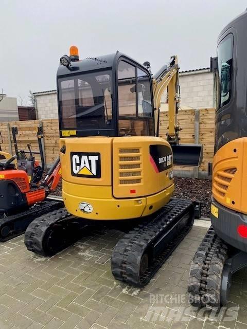 CAT 302.7 D CR Minikaivukoneet < 7t