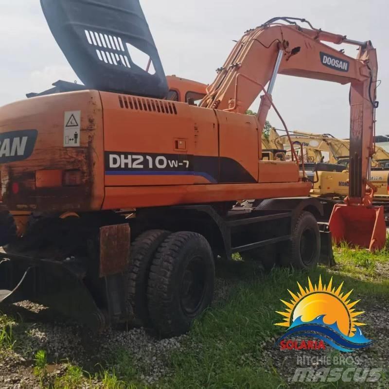 Doosan DH 210 W Pyöräkaivukoneet