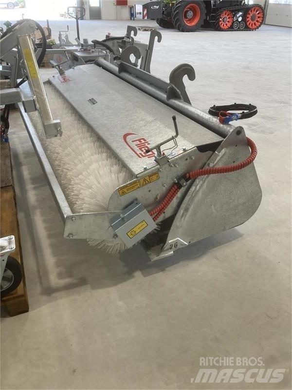 Fliegl Power Pro 260 Lakaisukoneet