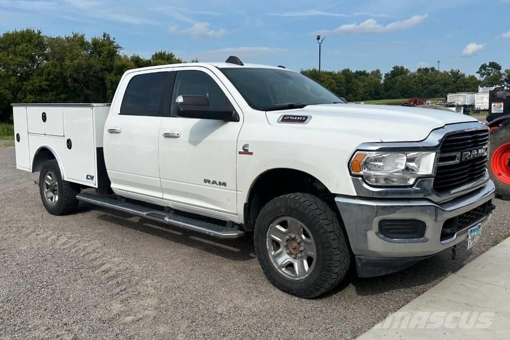 RAM 2500 Big Horn Lava-autot