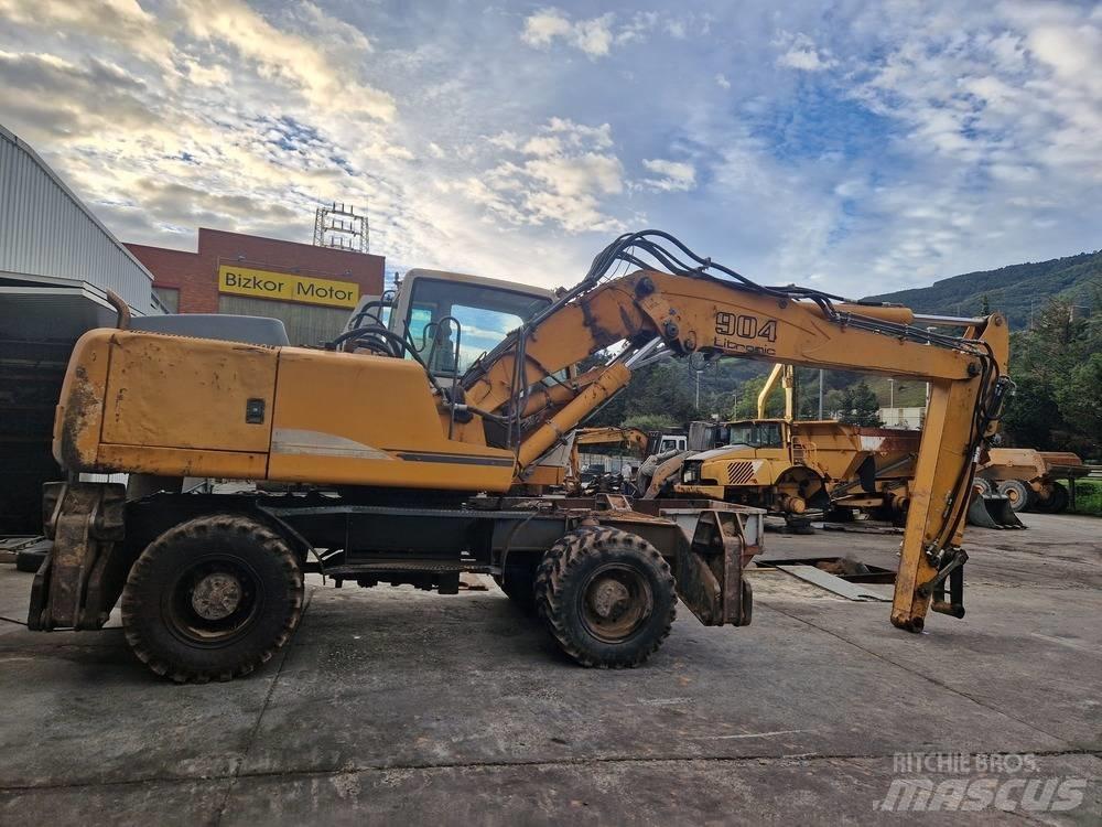 Liebherr A904C Pyöräkaivukoneet