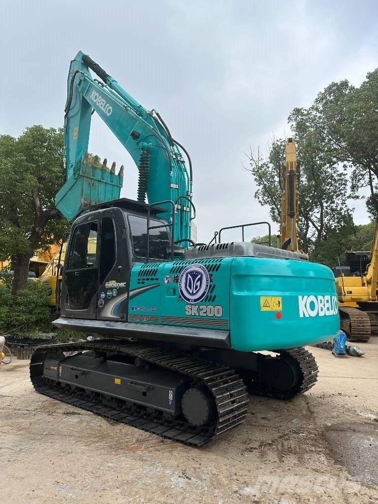 Kobelco SK 200-8 Telakaivukoneet