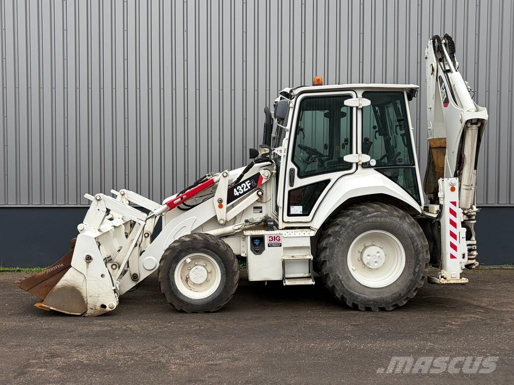 CAT 432F2 Kaivurikuormaajat