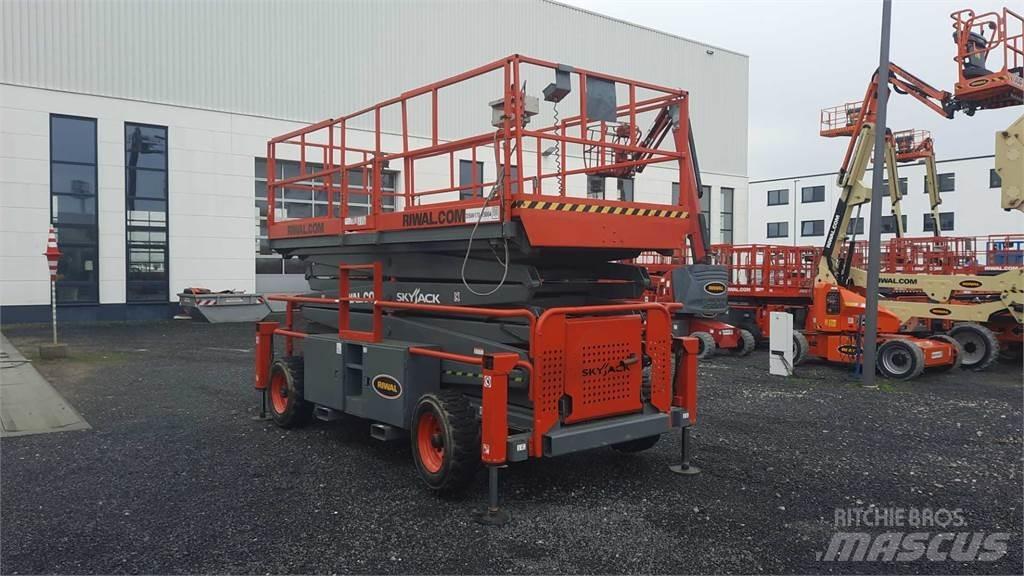 SkyJack 9250RT Saksilavat