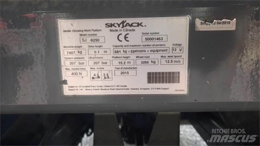 SkyJack 9250RT Saksilavat