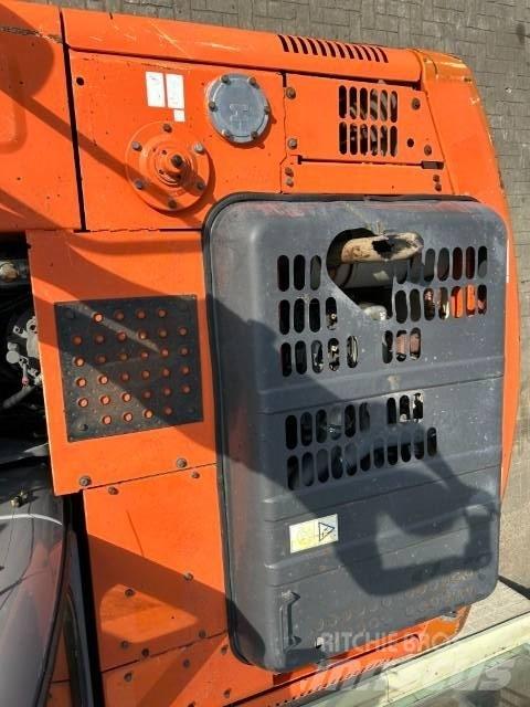 Hitachi ZX 160 W Pyöräkaivukoneet