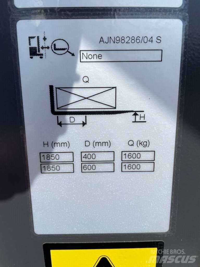Atlet A160 Ajettavat pinoamisvaunut