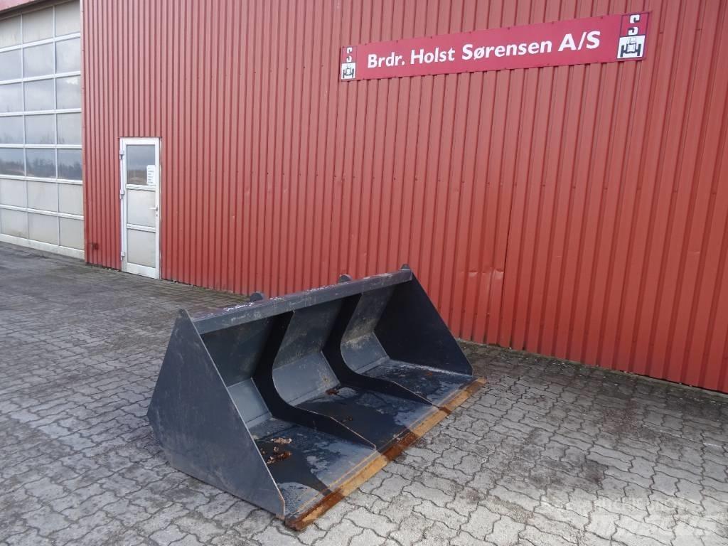 Schäffer Skovl Kauhat