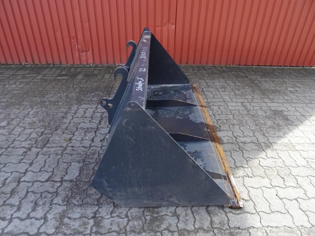 Schäffer Skovl Kauhat
