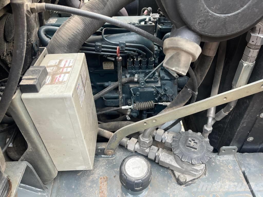 GiANT V5003 X-tra HD Pyöräkuormaajat