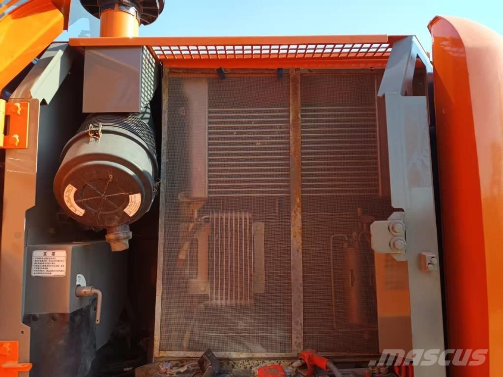 Hitachi ZX 130 Telakaivukoneet