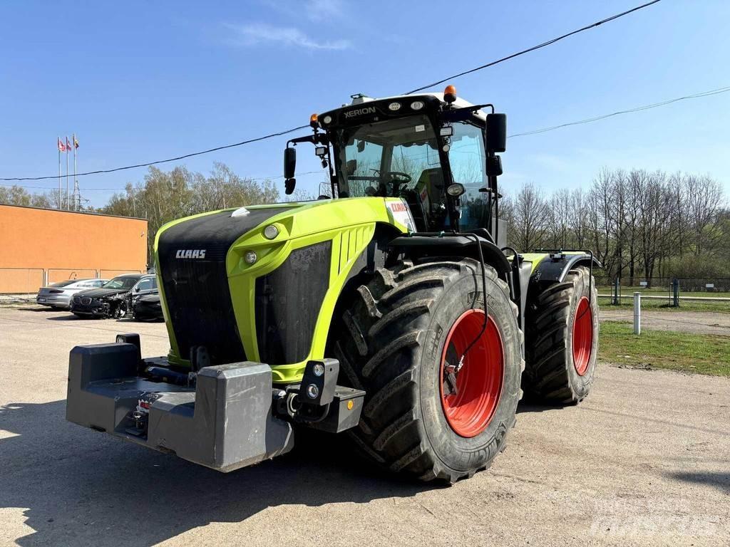 CLAAS Xerion 5000 Traktorit