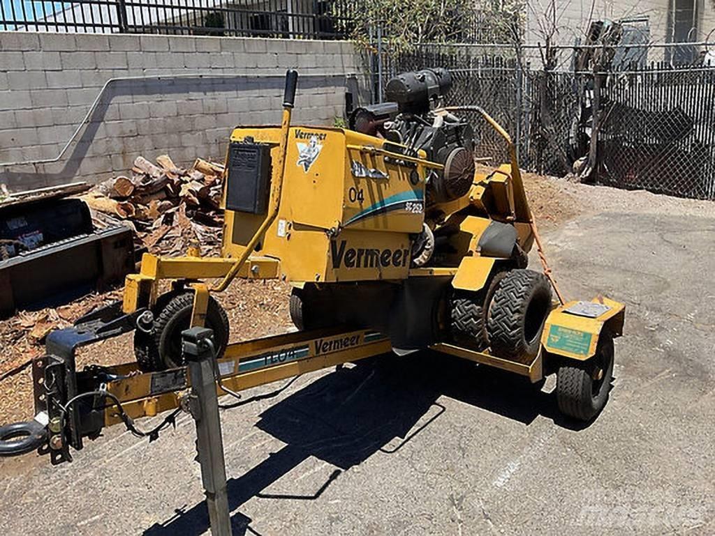 Vermeer SC252 Kantojyrsimet