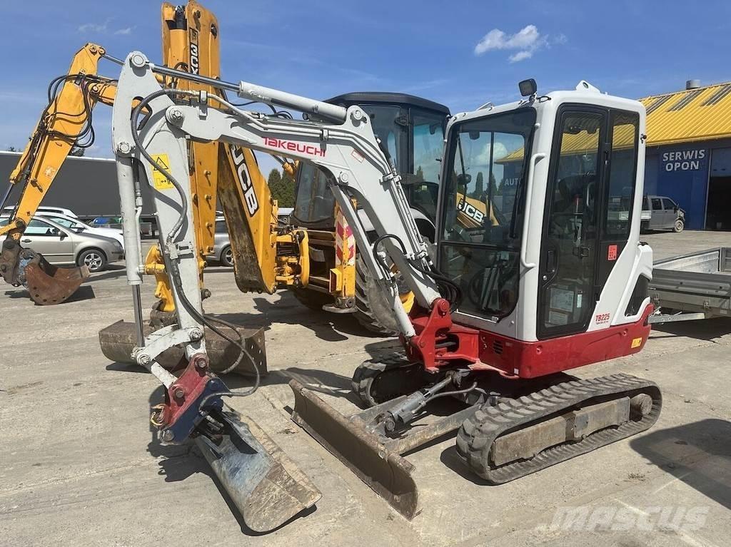 Takeuchi TB225 Minikaivukoneet < 7t