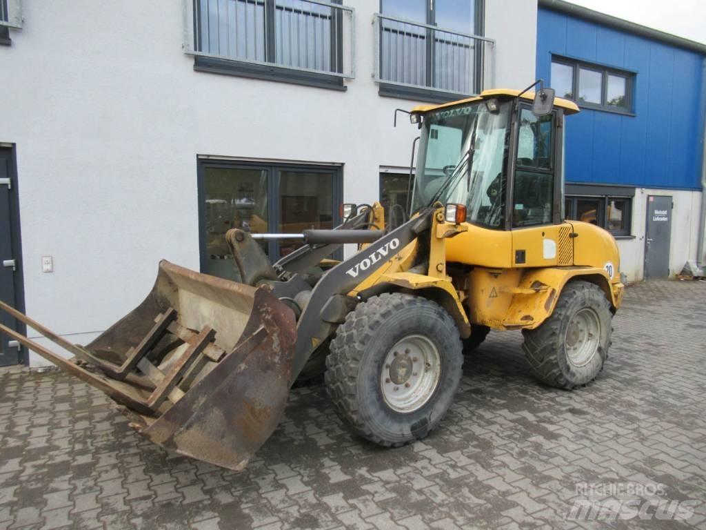 Volvo L 30 B Pyöräkuormaajat