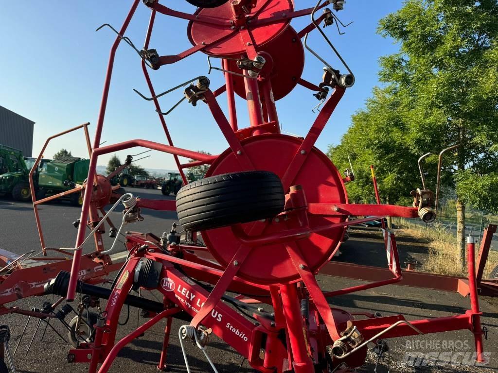 Lely LOTUS 770 Pöyhimet ja haravat
