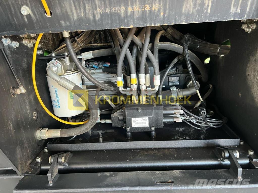 Kovaco Elise 900 Liukuohjatut kuormaajat