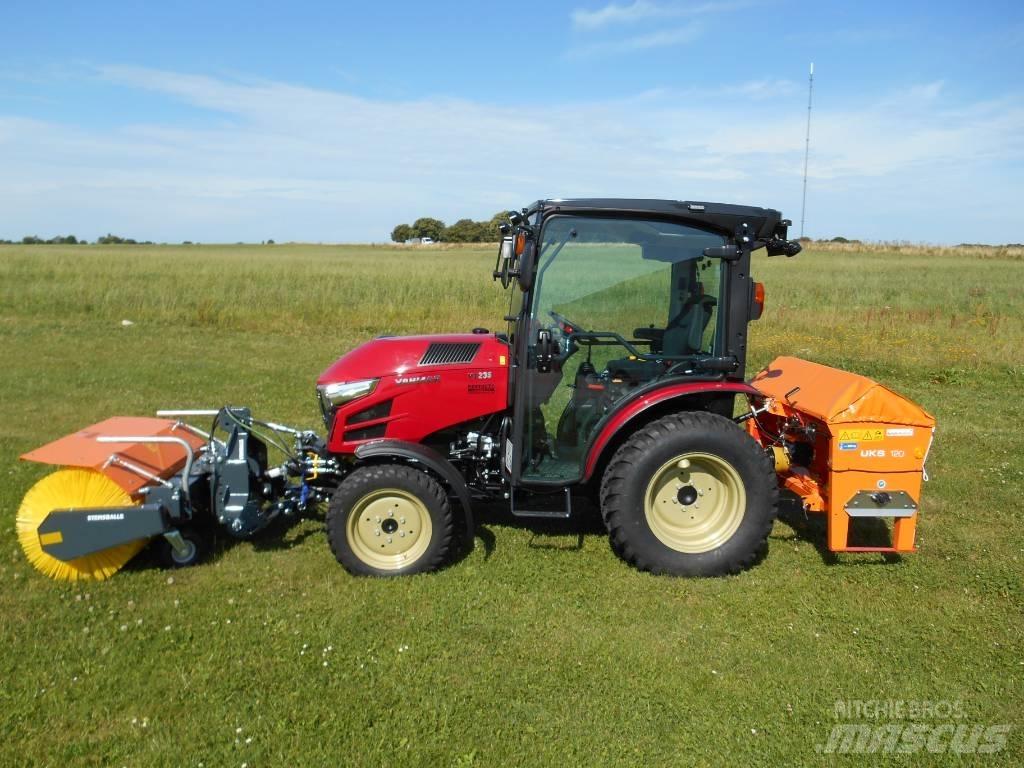 Yanmar YT 235 H Taajamatraktorit