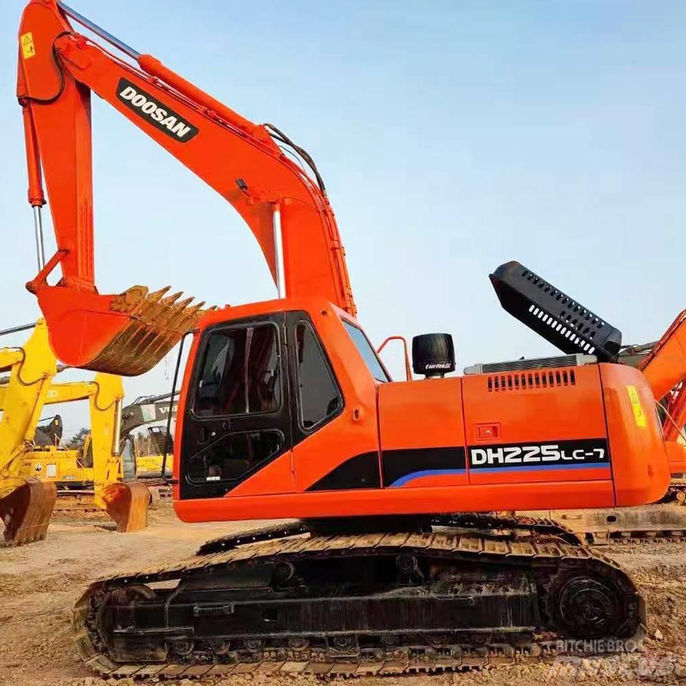 Doosan 225 Telakaivukoneet