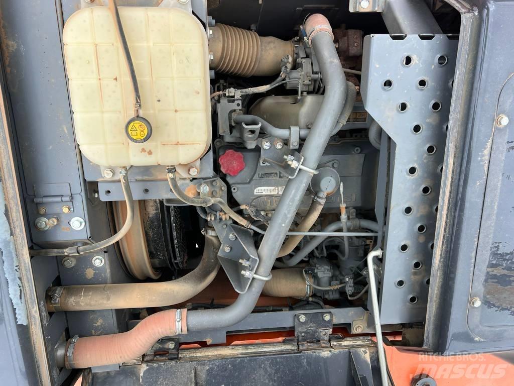 Hitachi ZX 210 LC-6 Telakaivukoneet