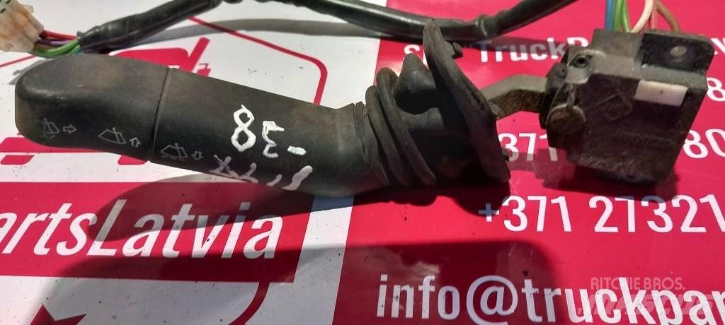 Scania R 420.  1424970 Ohjaamot ja sisustat