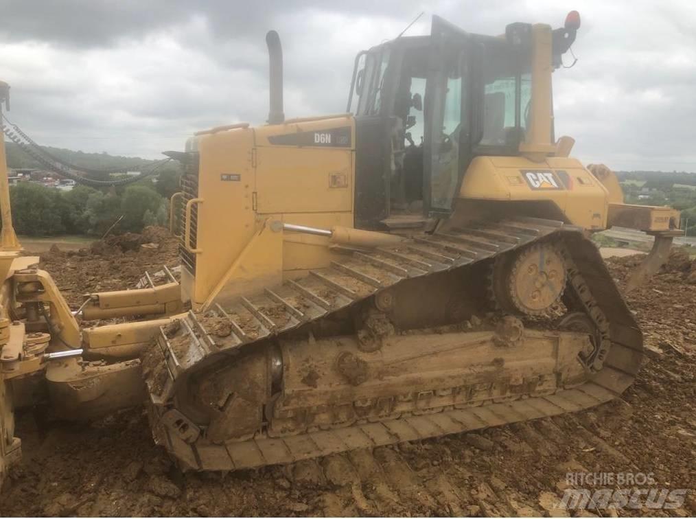 CAT D 6 N LGP Telaketjupuskutraktorit