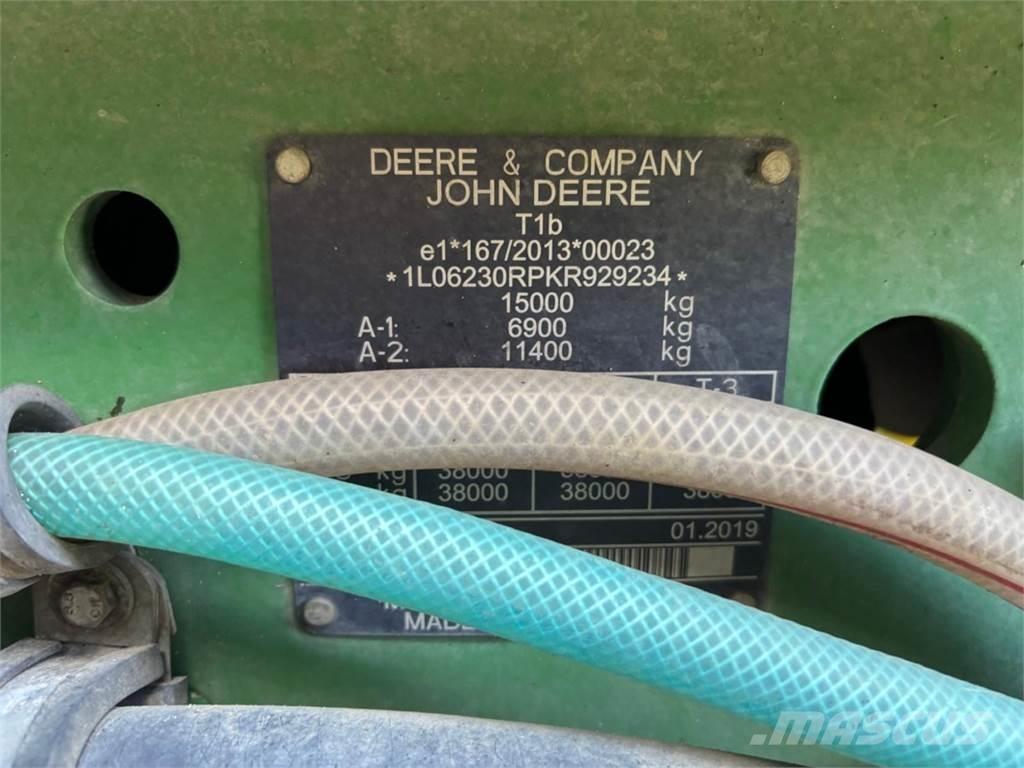John Deere 6230R Traktorit