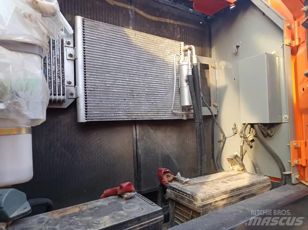 Hitachi ZX210 Telakaivukoneet