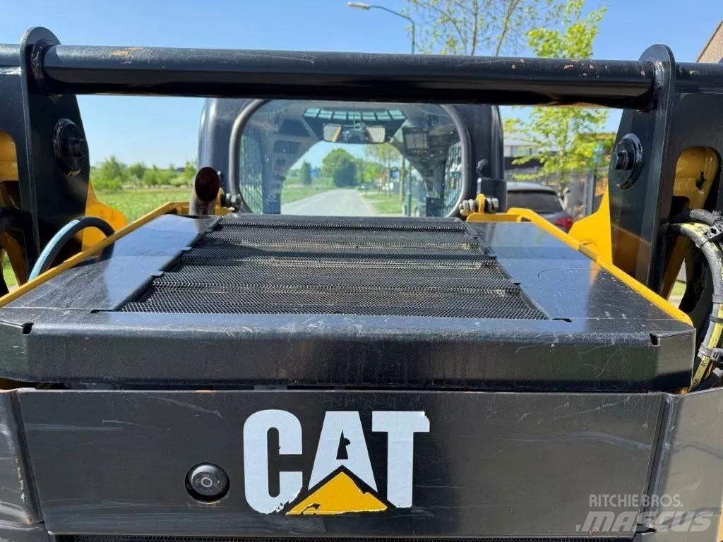 CAT 259D Liukuohjatut kuormaajat