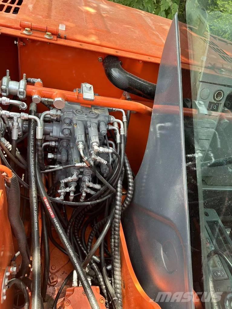 Hitachi ZX60 Minikaivukoneet < 7t